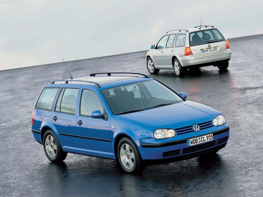 Volkswagen Golf IV Variant vs Bora Variant