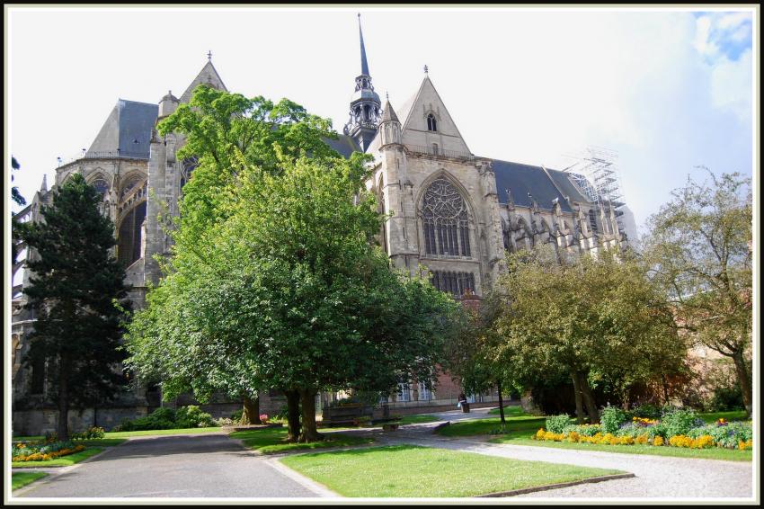 Basilique de Saint-Quentin (02)