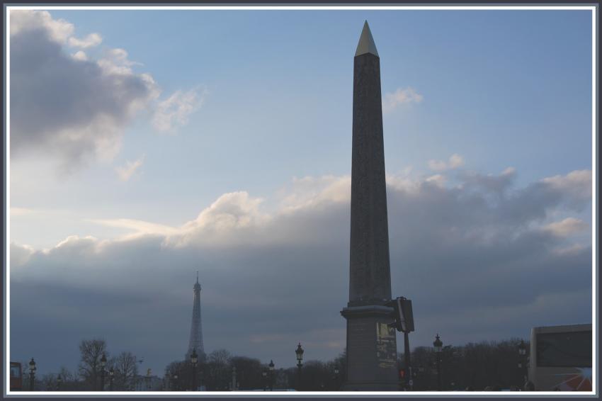 Paris - Oblisque et Tour Eiffel