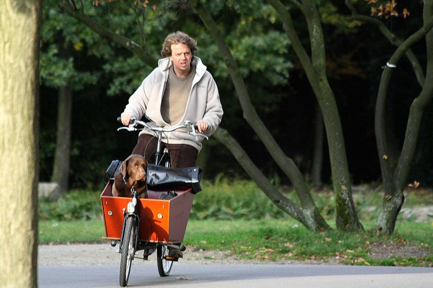 Amsterdam (144) Cyclistes : vivement que mon matr