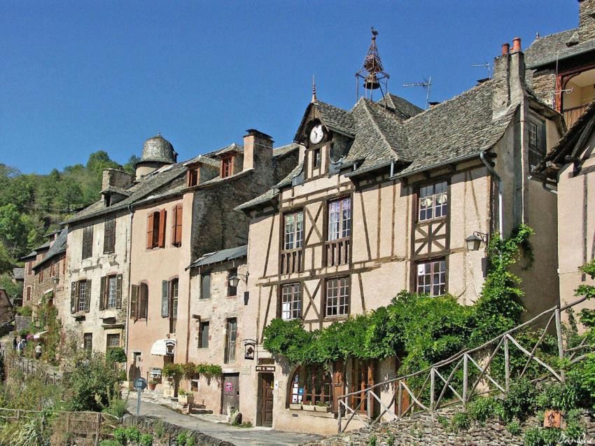 Conques, village mdival dans l'Aveyron