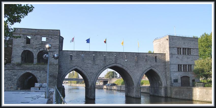 Tournai (Belgique) - Le pont des trous