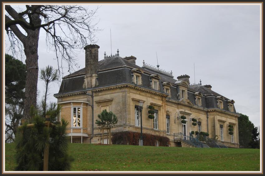 Artigues-prs-Bordeaux (33) La mairie