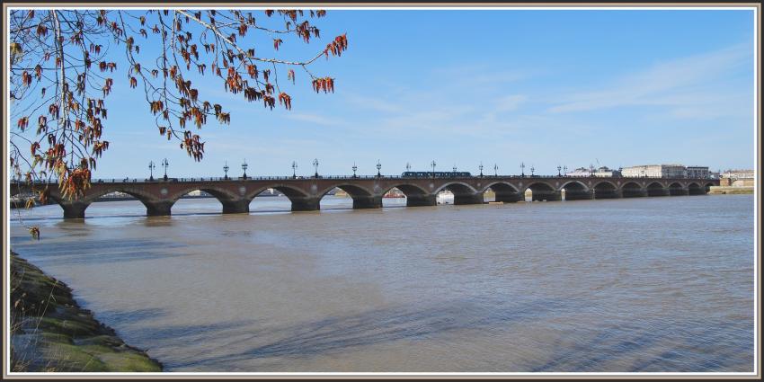 Bordeaux - Le pont de pierres