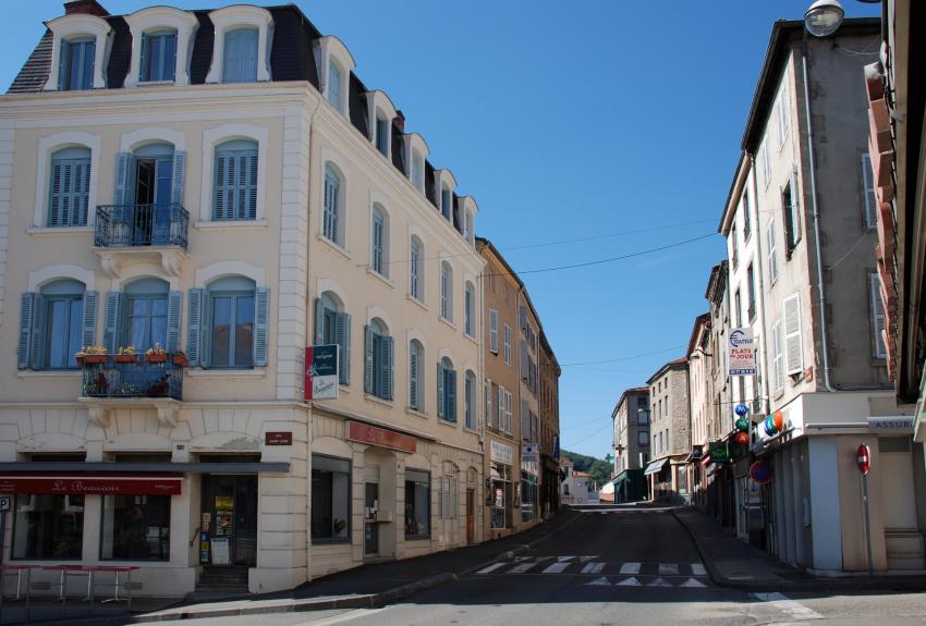 Rue principale ;Boen ;Loire 42