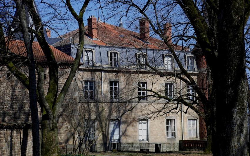 chateau de Valinches, Loire 42