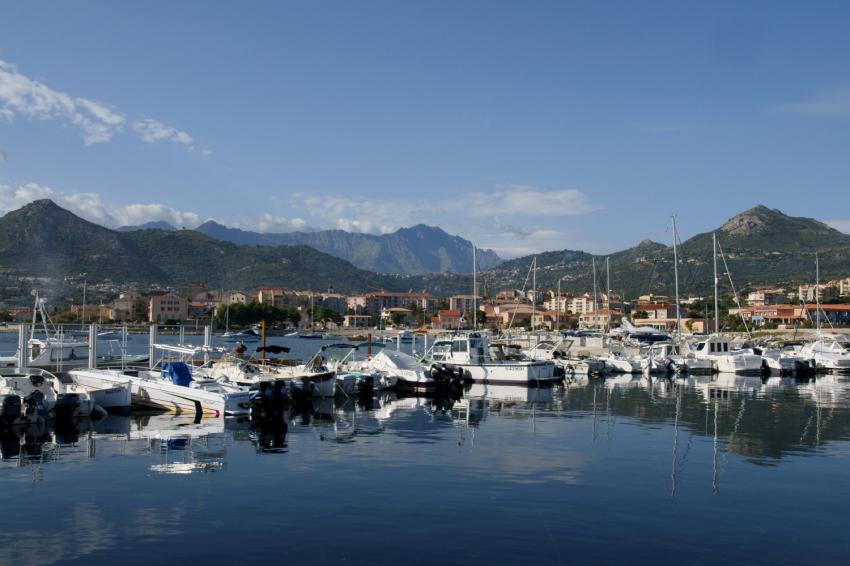 Port de l'Ile Rousse.