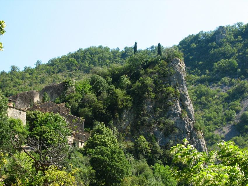 le village de St May pris du cot ouest