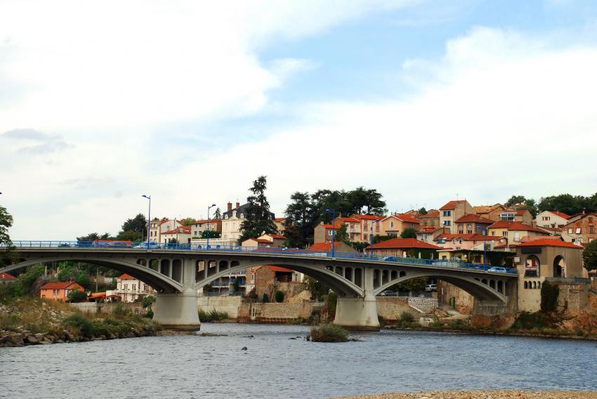 Ancien pont ; st Just-st Rambert ;Loire 42