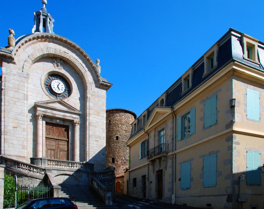 Rue du palais de justice Montbrison 42