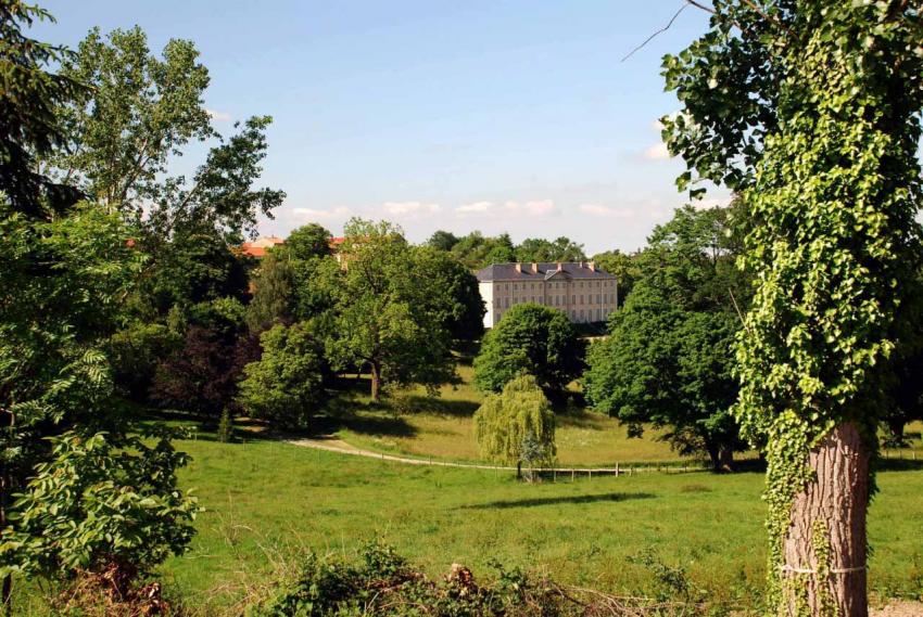 Parc et chateau de Qurzieux