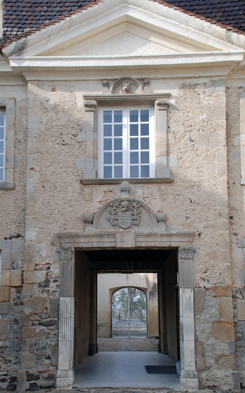 chateau de Goutelas ,Marcoux ,Loire 42