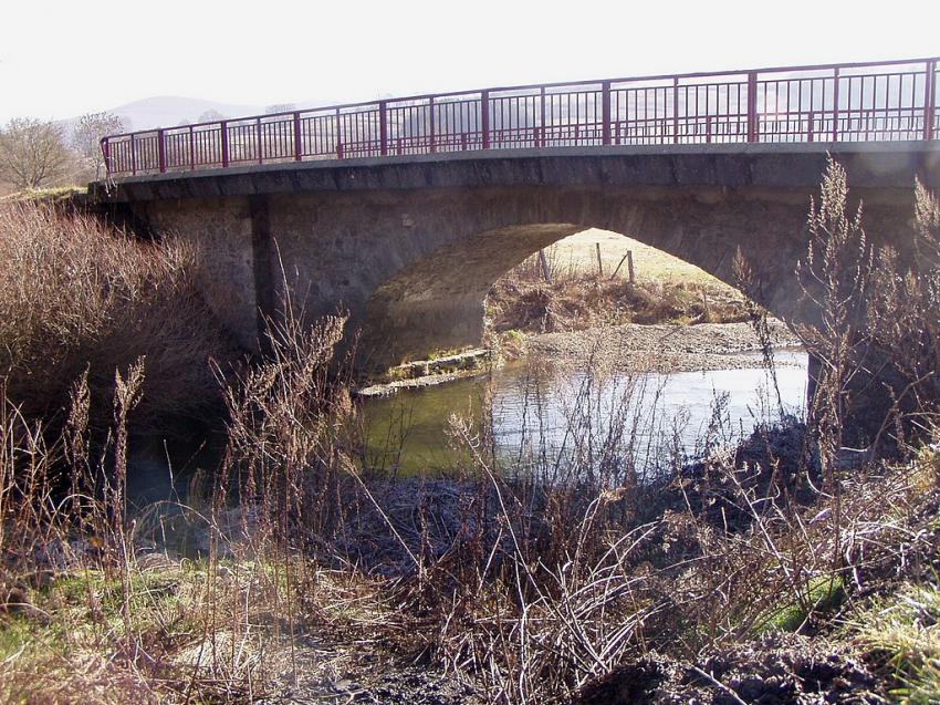 pont vers lac laouzes