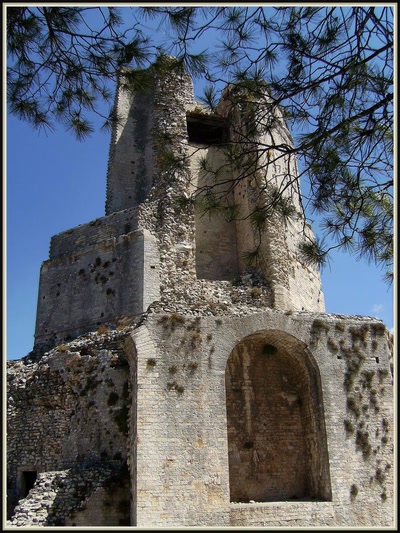 Nîmes (30) - Tour Magne