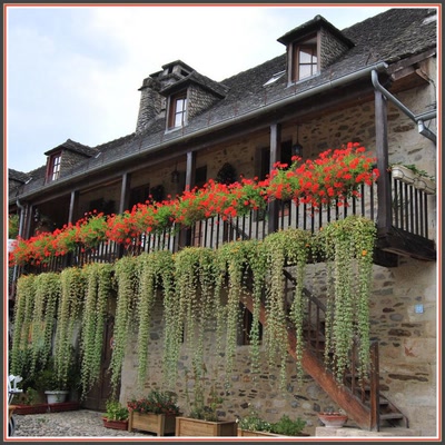 Argentat (19) Sur les quais