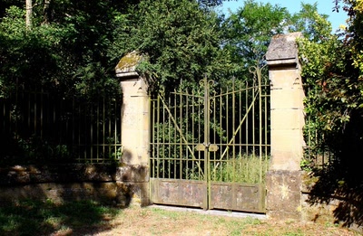 Portes (191) : Dans le Périgord à Montignac (168)