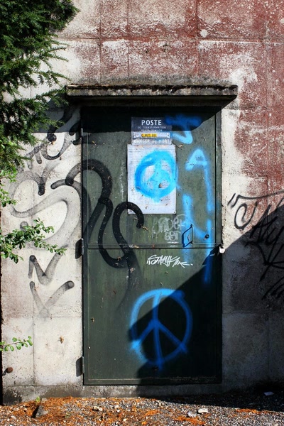 Portes (193) : Dans le Périgord à Montignac (170)