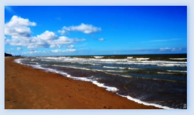 Bleu, bleu, le ciel est bleu .......