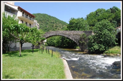 Pont sur l'Aude à Axat (11)