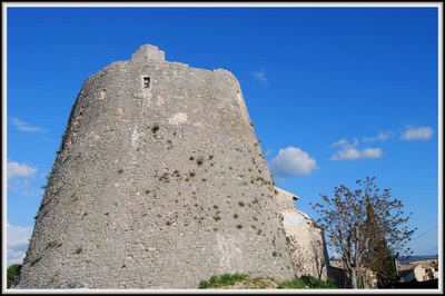 Simiane la Rotonde (04)